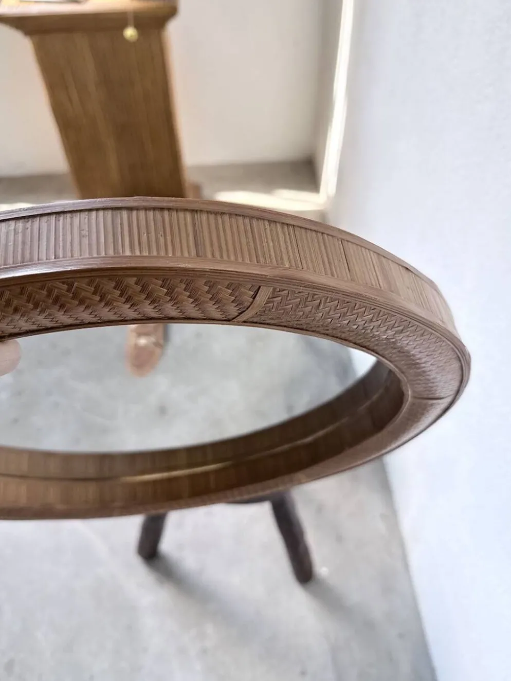 Miroir rond osier tressé 1960