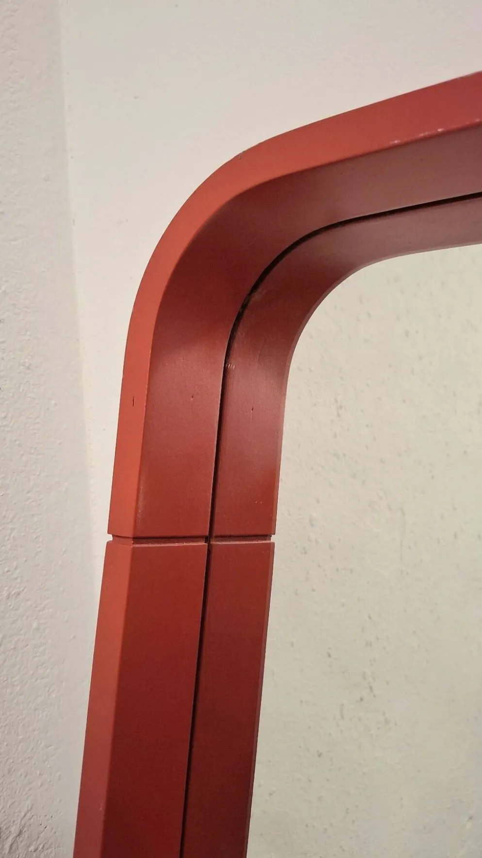 Miroir rond rouge en pop art des années 80