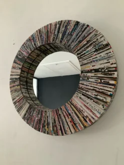 Miroir rond vintage en rouleaux de papier