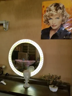 Miroir rétroéclairé