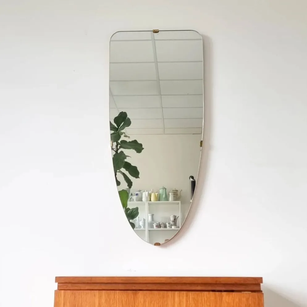 Miroir rétro minimaliste