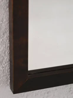 Miroir scandinave avec cadre en bois