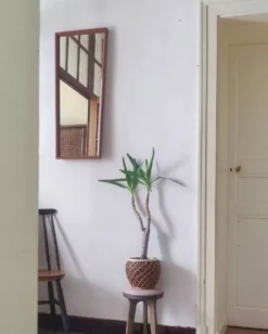 Miroir scandinave en teck , forme trapézoïdale
