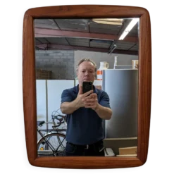 Miroir scandinave en teck massif, Danemark vers 1970