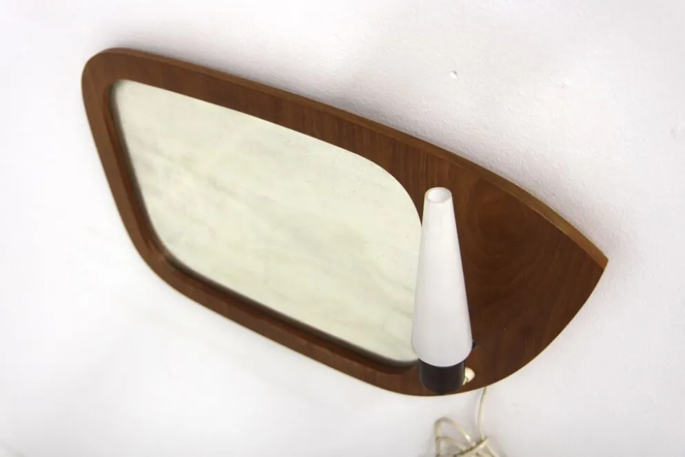 Miroir scandinave en teck, 38x62cm, Suède, 1950