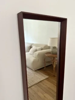 Miroir scandinave en teck — 123 x 32 cm