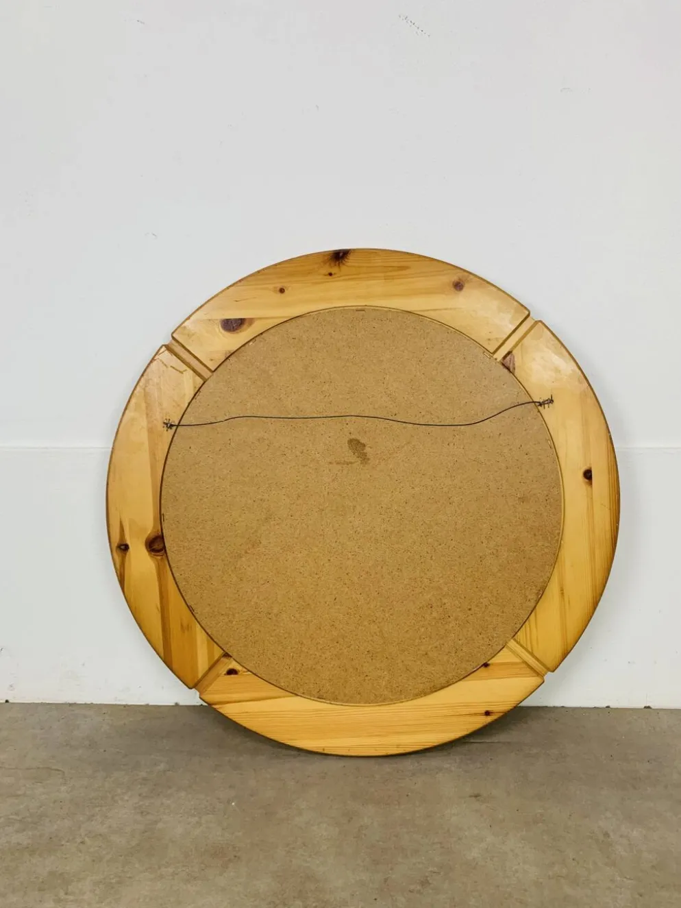 Miroir scandinave rond pin massif par Glasmäster Markaryd, Suède, 70's