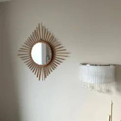 Miroir soleil losange en rotin – France, années 60