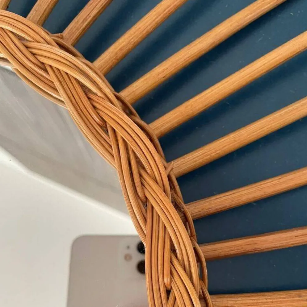 Miroir soleil losange en rotin – France, années 60