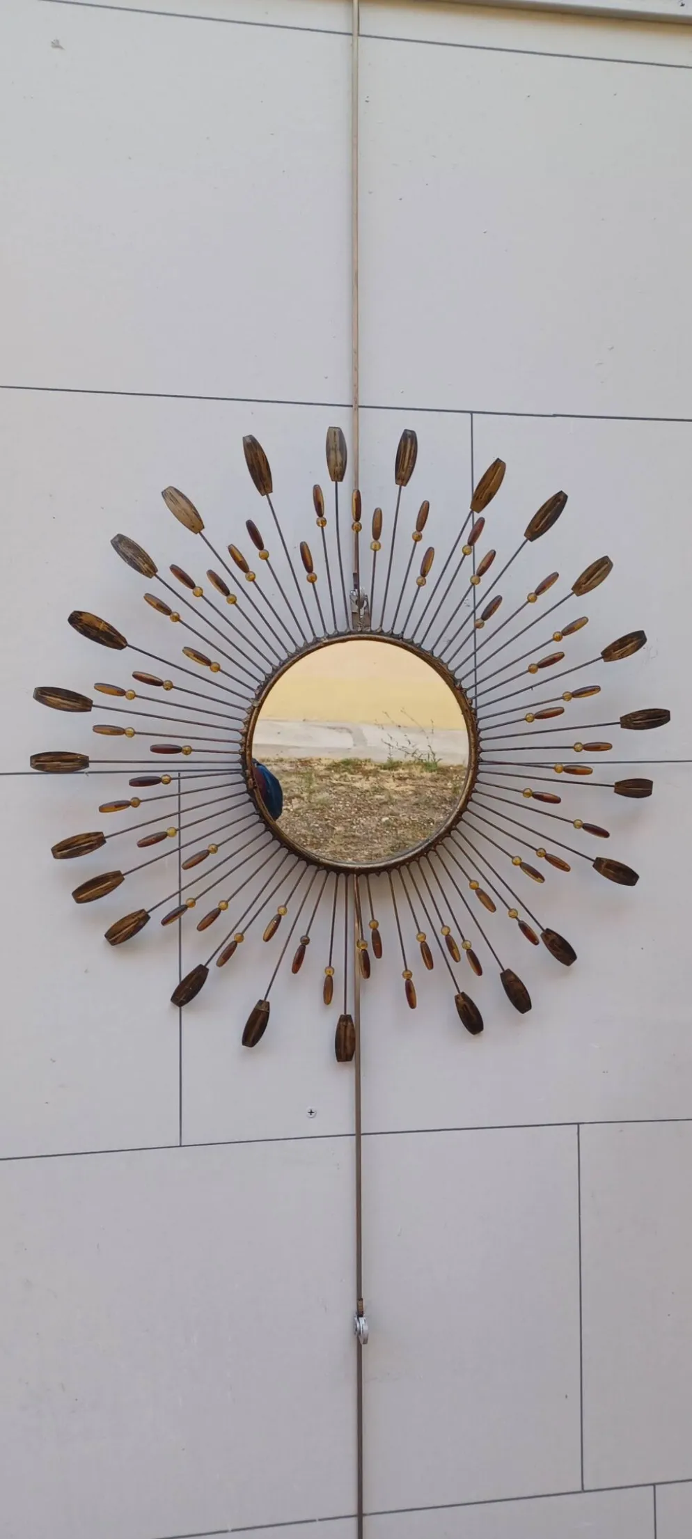 Miroir soleil style line vautrin en metal et perles plastique colorees