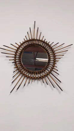 Miroir soleil étoilé en rotin, France vers 1960