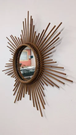 Miroir soleil étoilé XL en rotin, France vers 1970