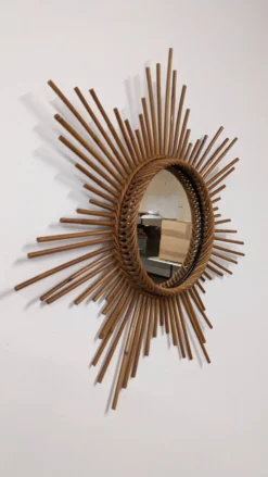 Miroir soleil étoilé XL en rotin, France vers 1970