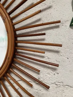 Miroir soleil vintage en rotin