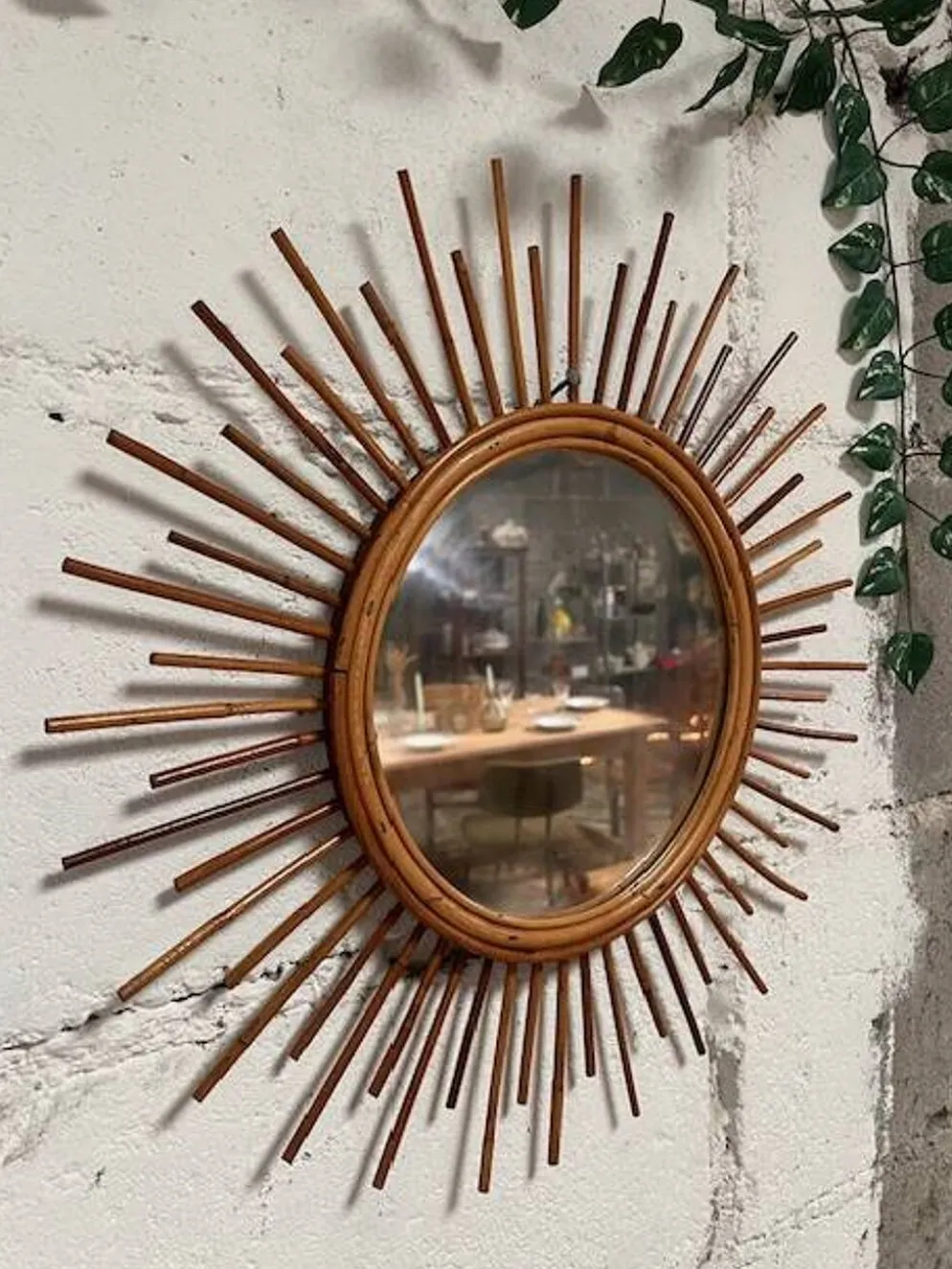 Miroir soleil vintage en rotin