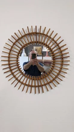 Miroir soleil XL en rotin, France vers 1960