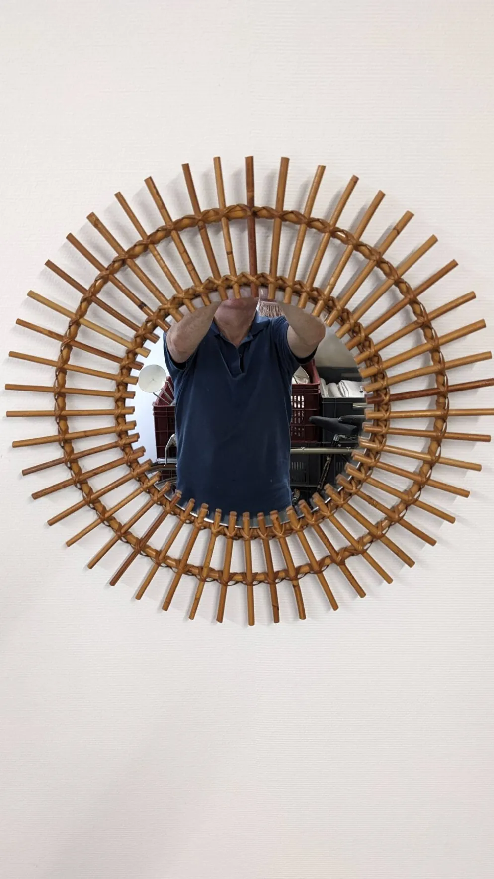 Miroir soleil XL en rotin, France vers 1960