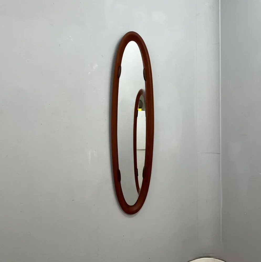 Miroirs ovales en teck Campo e Graffi des années 1960