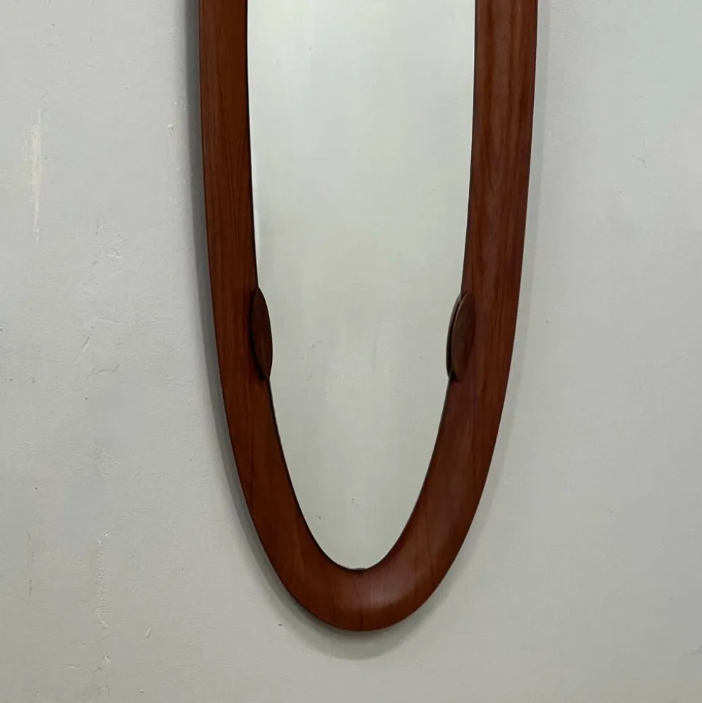 Miroirs ovales en teck Campo e Graffi des années 1960