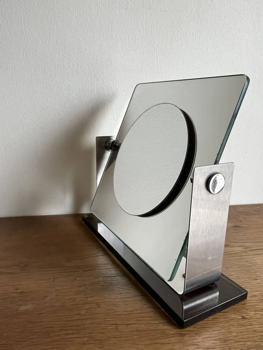 Miroir space age deux faces réversible en inox brossé 1970