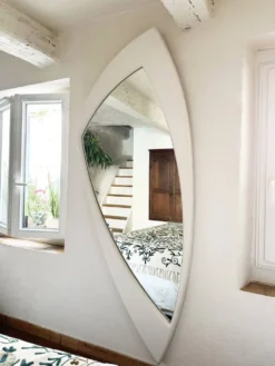 Miroir Space Age XXL en bois laqué, France années 1970