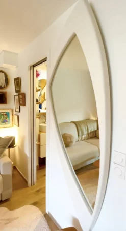 Miroir Space Age XXL en bois laqué, France années 1970