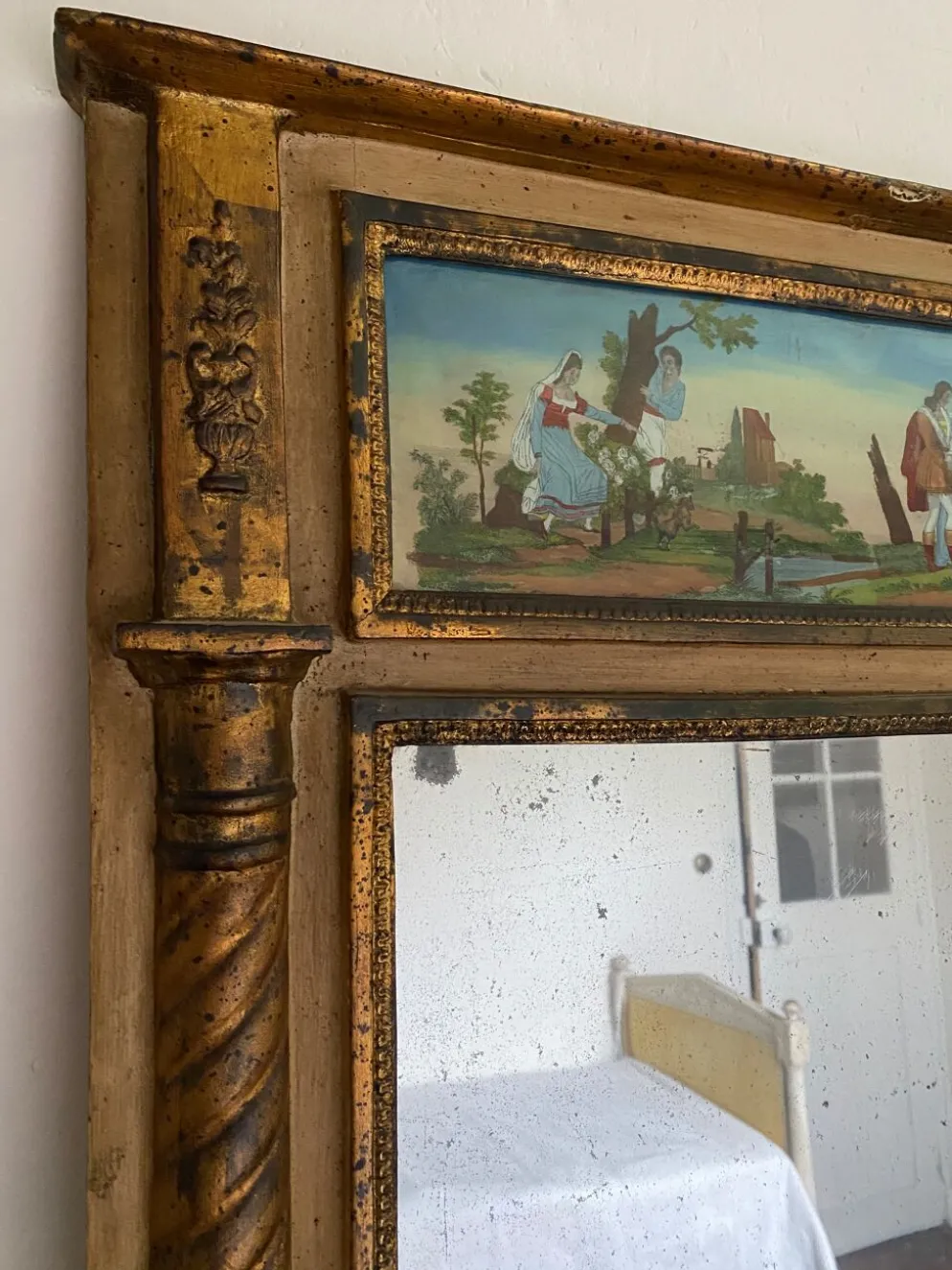 Miroir trumeau époque Restauration - Décor fixé sous verre