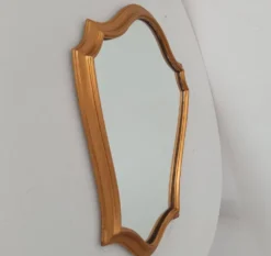 Miroir vintage baroque en bois doré