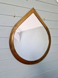 Miroir vintage en laiton, forme goutte d'eau, années 1970