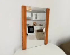 Miroir vintage en pin années 70/80 60*46 cm