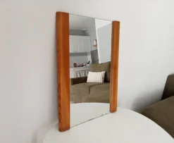 Miroir vintage en pin années 70/80 60*46 cm