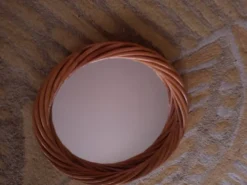 Miroir vintage en rotin