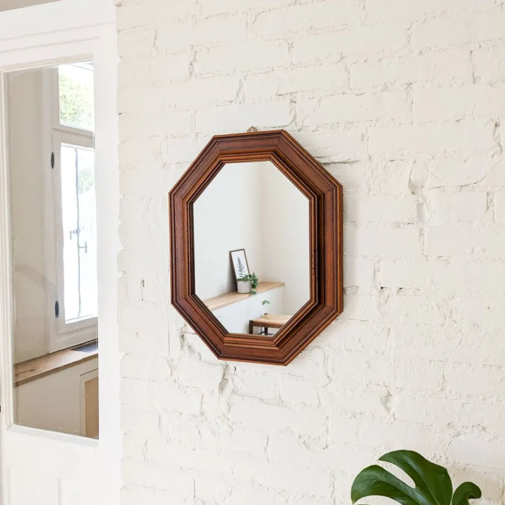 Miroir vintage octogonal en bois massif avec détails sculptés