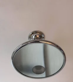 Miroir vintage orientable chromé, grossissant et éclairant, France 1970