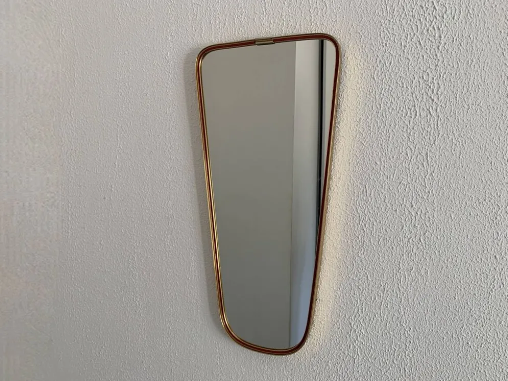 Miroir vintage 1960 rétroviseur asymétrique forme libre doré rouge - 71 x 3