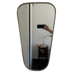 Miroir vintage 1960 rétroviseur asymétrique doré noir - 73 x 39 cm
