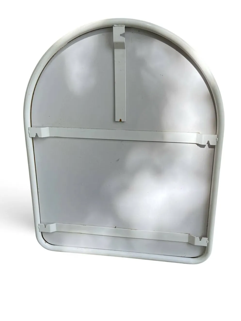 Miroir vintage Space Age / 70s cadre tubulaire blanc arrondi — 71 x 55