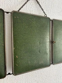 Miroir vintage 1930 triptyque barbier nickelé simili crocodile vert avocat