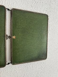 Miroir vintage 1930 triptyque barbier nickelé simili crocodile vert avocat