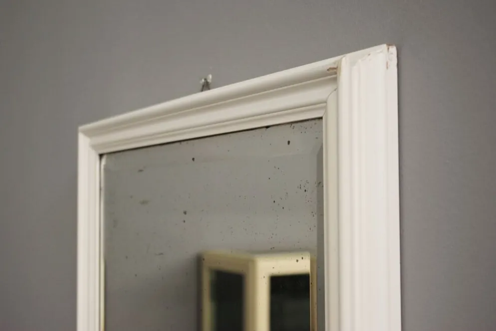 Mirror frame in white painted wood, Giuseppe Restelli Cristani, 1970s, , 119x60 cm