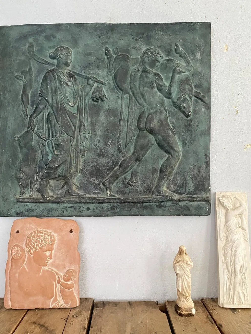 Moule en plâtre, « porteuse d’eau » de Jean Goujon