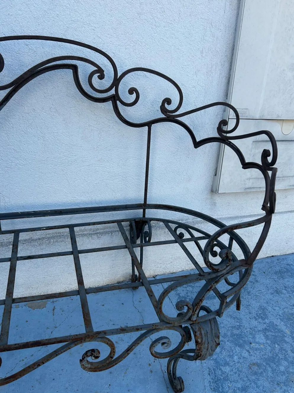 Méridienne de jardin en fer forgé