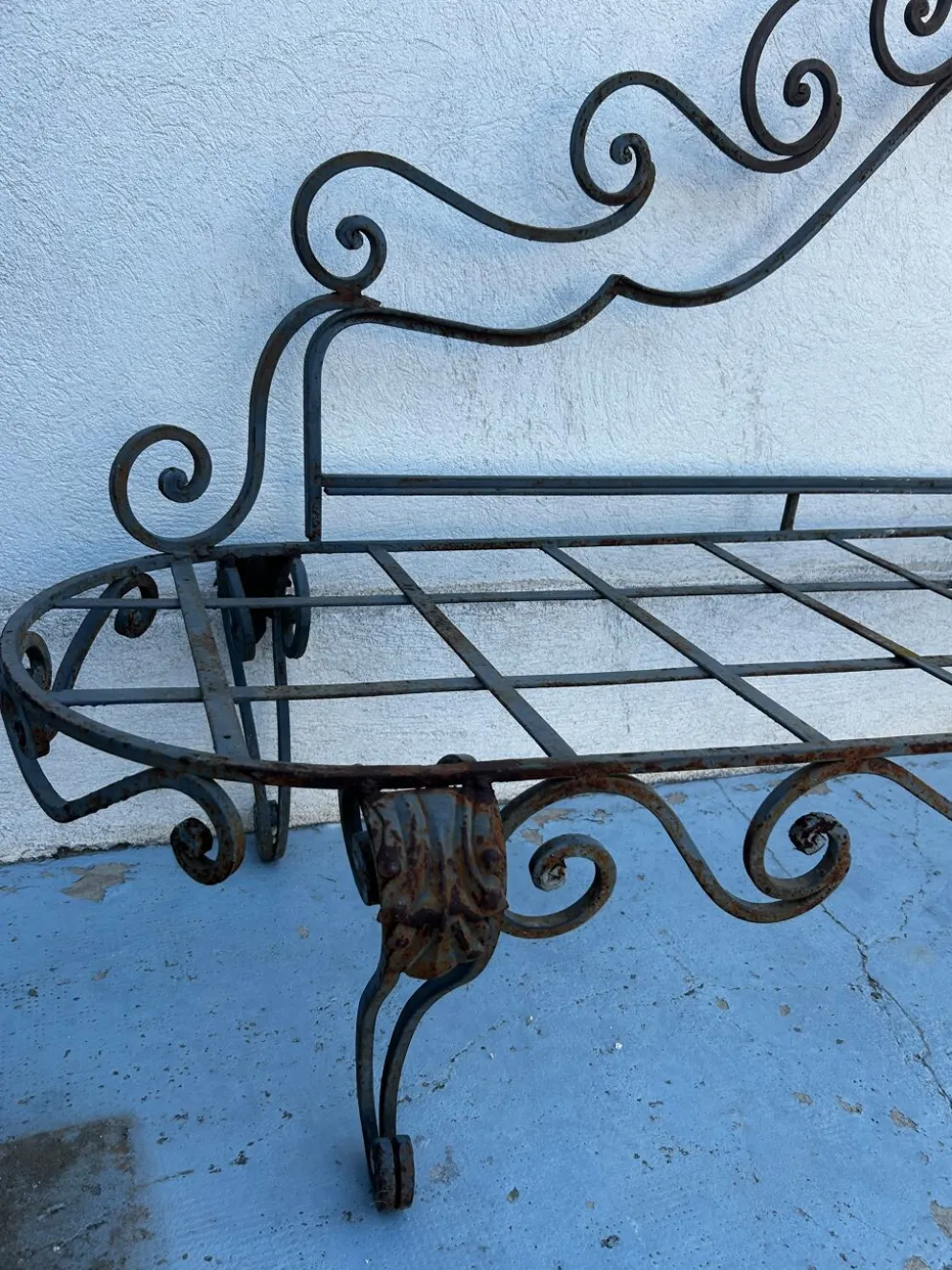 Méridienne de jardin en fer forgé