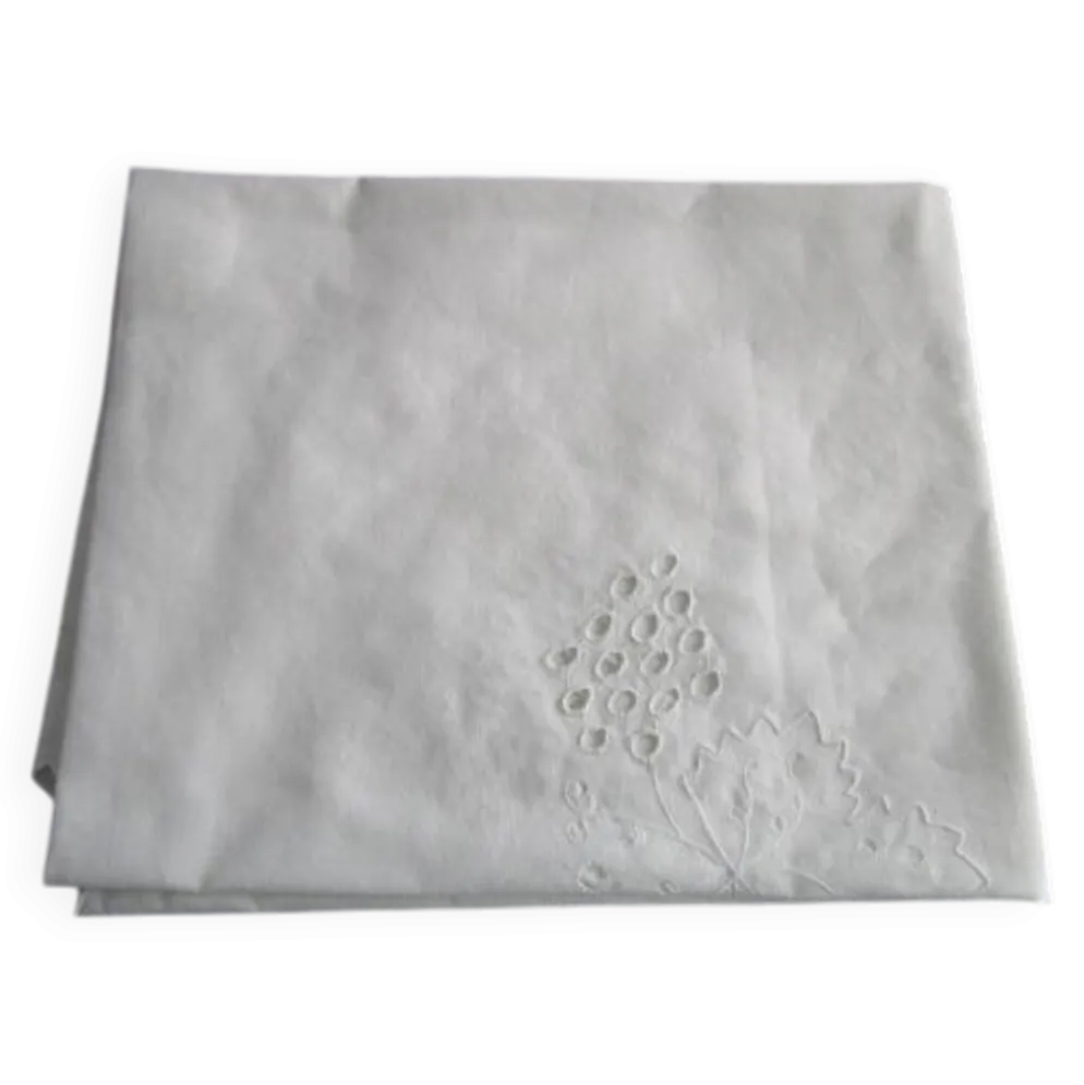 Nappe ancienne brodée 140x112cm