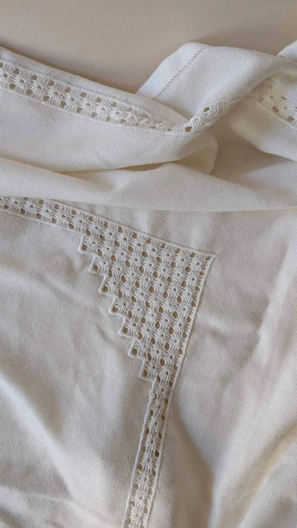 Nappe ancienne en coton blanc