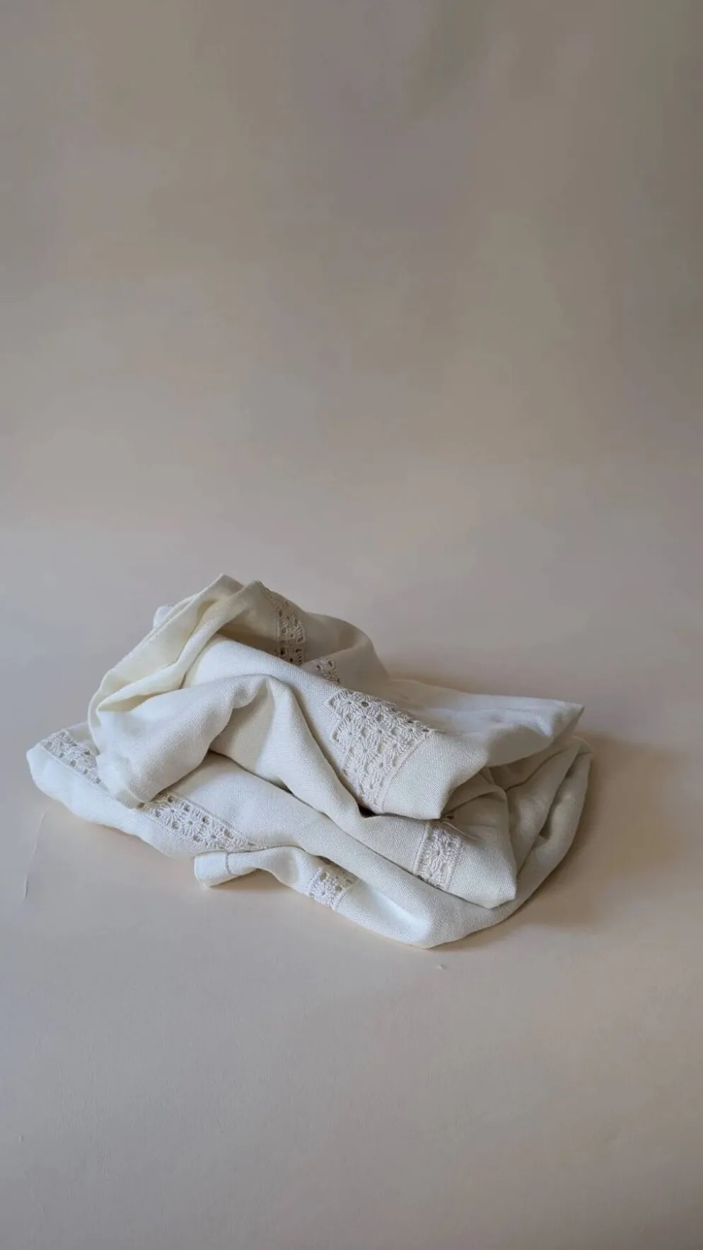 Nappe ancienne en coton blanc