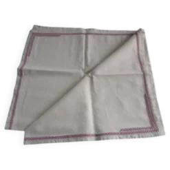 Nappe ancienne galonnée 132x118cm