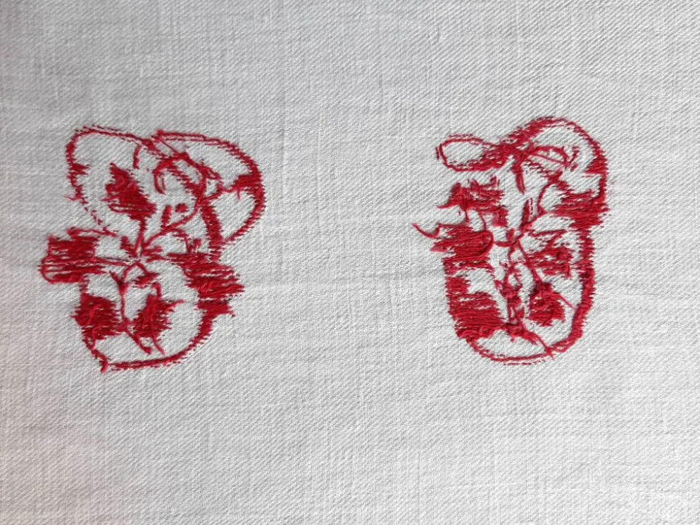 Nappe avec monogramme TC central