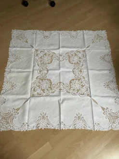 Nappe brodée ajourée ancienne + serviettes