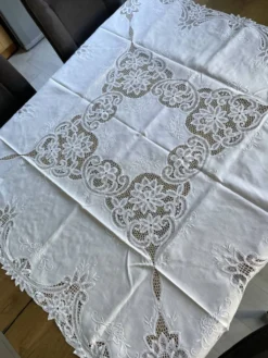 Nappe brodée ajourée ancienne + serviettes